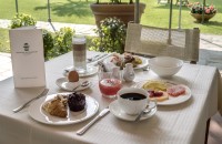 hermitage hotel forte dei marmi breakfast